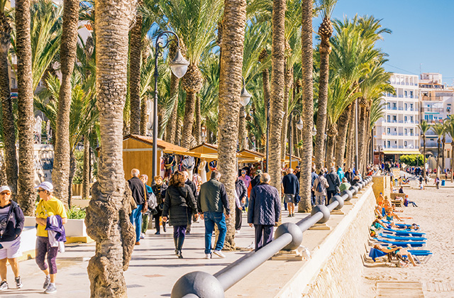 benidorm promenade